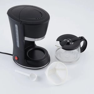 Cafetera 4 tazas 6 Litros / Universal