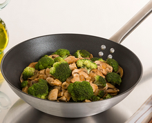 Cargar imagen en el visor de la galería, Wok Aluminio AD 32 cm Profesional / Imusa